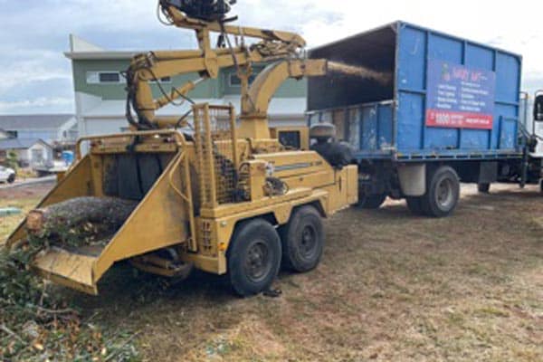 wood chipping machine